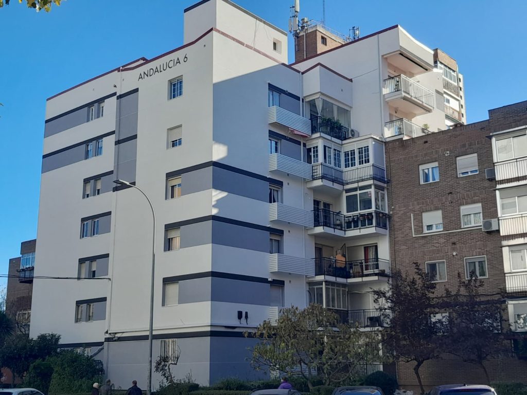 arquitecto adecuado para instalar un ascensor o rehabilitar tu edificio